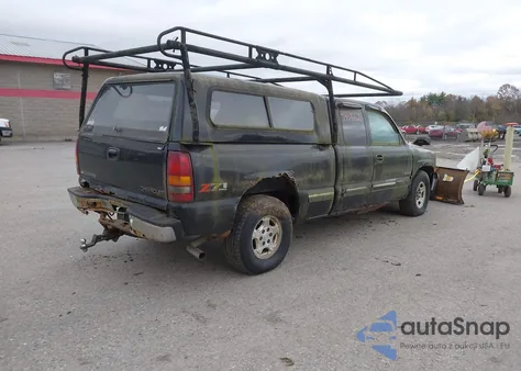 2002 Chevrolet Silverado 1500 Ls z USA, uszkodzony, nr VIN 2GCEK19T321222512